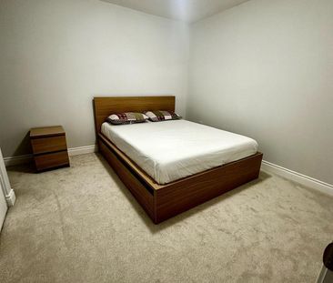 For Lease - 812 Fowles Court, Milton, Ontario - Photo 5