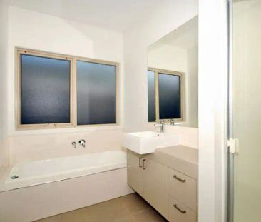 110A Lindrum Road, Frankston VIC 3199 - Photo 6