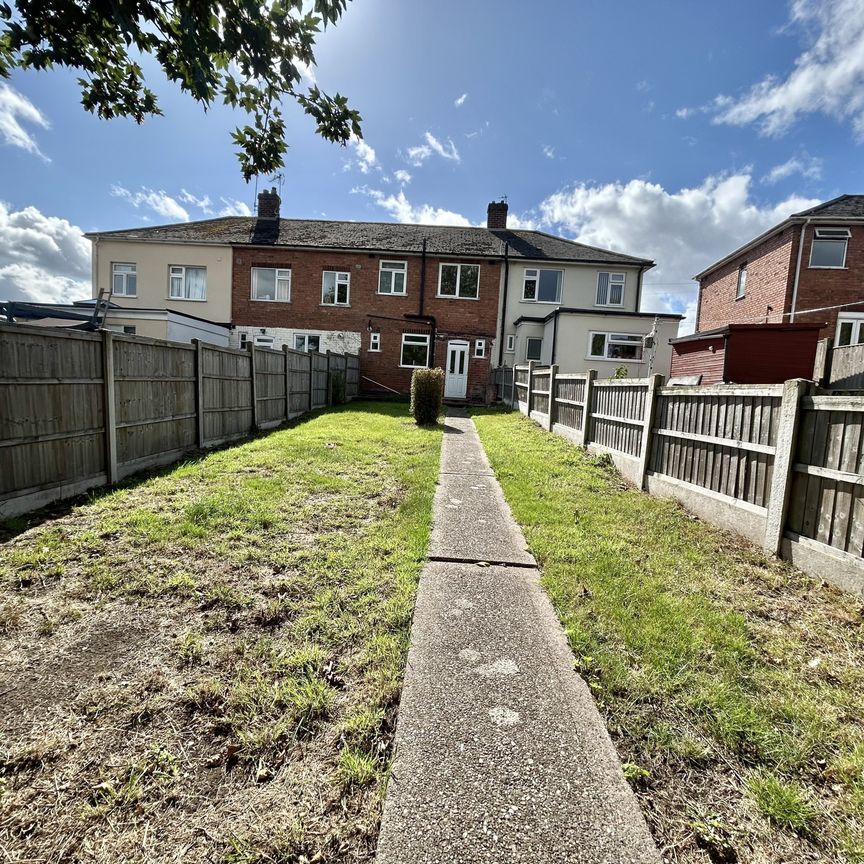 Beauvale Crescent, Nottingham, Hucknall - Photo 1