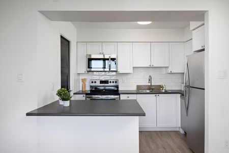 Emerald Towers - Photo 3