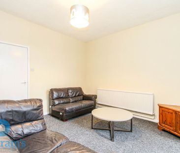 1 bed Ground Floor Flat for Rent - Photo 2