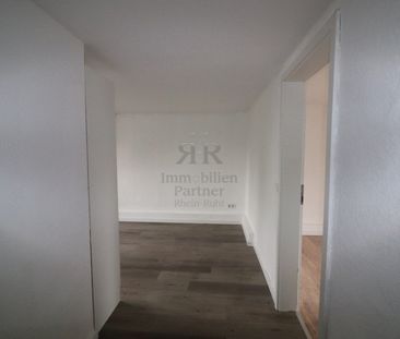 Kleine Dachgeschosswohnung in zentraler und doch ruhiger Lage - Photo 1