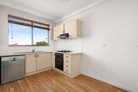 7/183 Brougham Street, Kew VIC 3101 - Photo 3