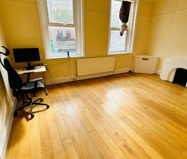 2 bedroom flat to rent - Photo 6