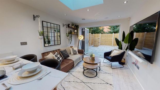 5 bedroom house to rent - Photo 1