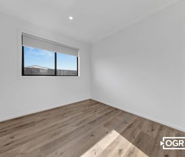 Modern 4-Bedroom Family Home in Donnybrook - Photo 3