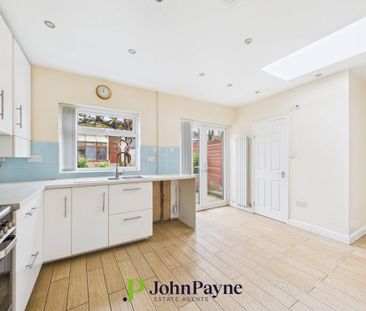 3 bedroom end of terrace house to rent - Photo 5