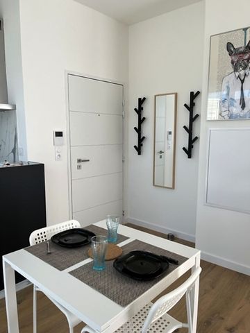Location Appartement 1 pièce 28m² - Photo 3