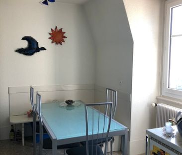 Helle 2.5-Zimmer-Wohnung mit kleinem Balkon - Photo 1