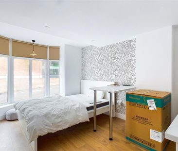 Studio to rent - Photo 2