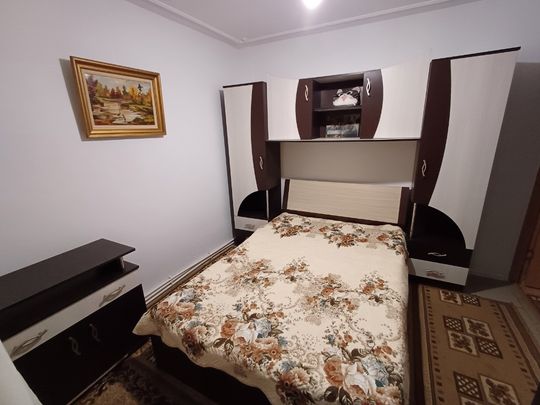 Inchiriez garsoniera in Galata 2. Pretul include TOATE utilitatile. - Photo 1