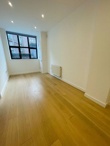 1 Bed Flat, Colne House, E1 - Photo 2