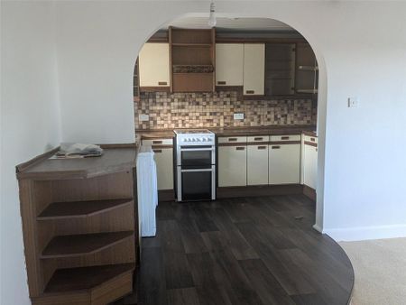 2 bedroom semi-detached house to rent - Photo 5