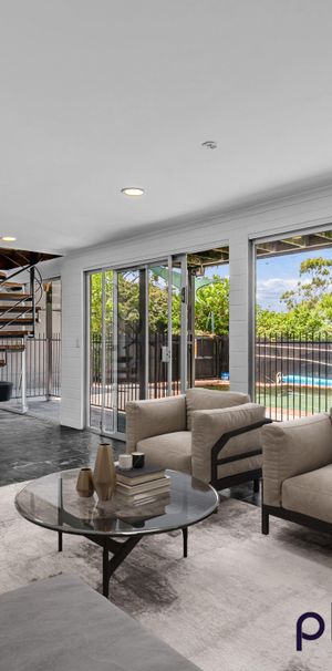 8, Aurora Crescent, KENMORE, Rent – $1, 100 per week - Photo 1