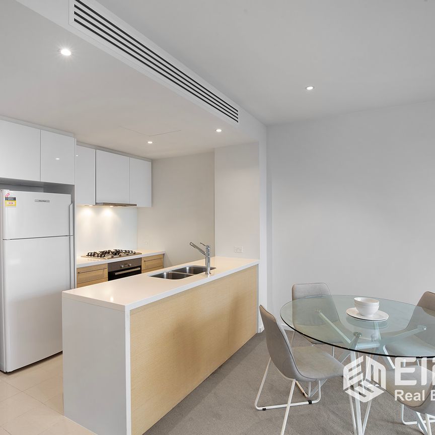 Luxury Living at Abode 318 Fully Furnished 2 Bedroom 2 Bathroom with Amenities - Photo 1