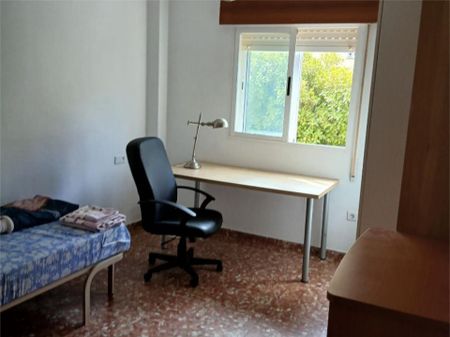 Piso de alquiler en Calle Margarita Xirgu, 6, El Cónsul - Ciudad Universitaria - El Romeral - Photo 3