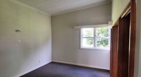 Looking for your next family home? - Photo 4