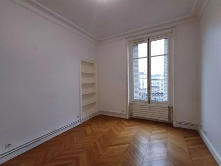location Appartement T5 DE 220m² À PARIS - Photo 5