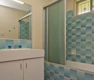 Don't judge a book by the cover! - Photo 3