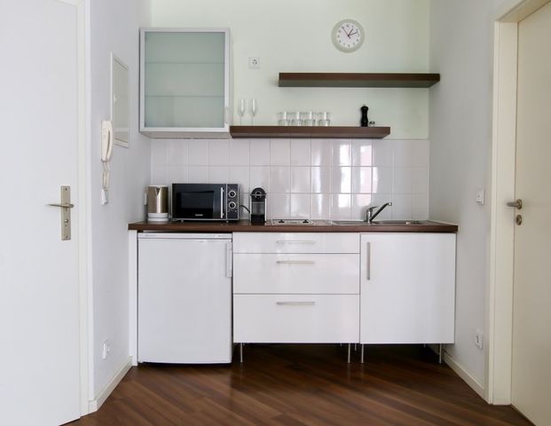 Attraktiv möbliertes Apartment am Barbarossaplatz - Foto 1