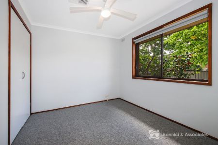 26 Mayfair Drive, Wodonga - Photo 2