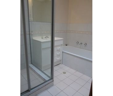 Looking for a family home in a convenient location? - Photo 4