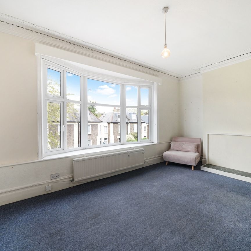 4 Bed Flat, Middle Lane, N8 - Photo 1