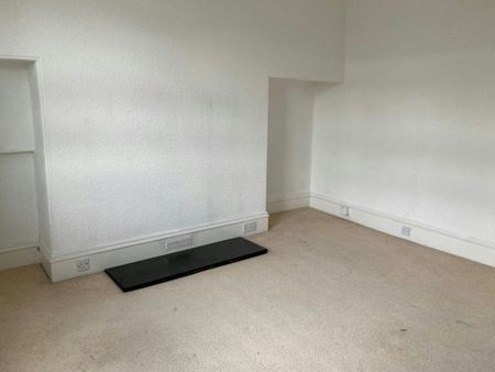 Flat to rent on - Photo 3