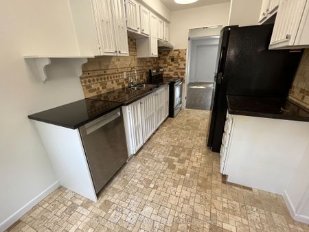 For Lease - 10 Yetta Shepway N/A, Toronto, Ontario - Photo 4