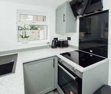 2 bedroom terraced house to rent - Photo 6