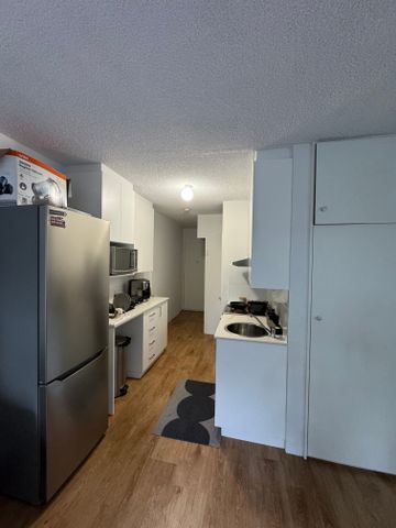 Elizabeth Bay - Photo 5