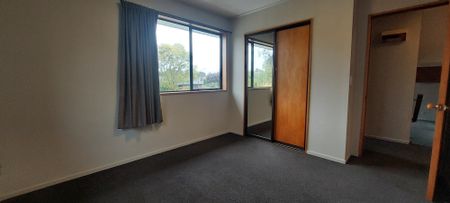 Tidy Two-Bedroom Home in a Quiet Timaru Neighbourhood - Photo 3
