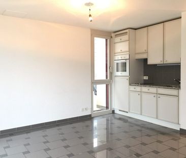 Charmant appartement en duplex de 2.5 pièces au 1er étage - Photo 2