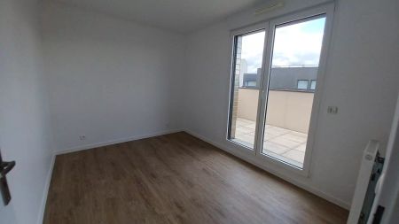 location Appartement T5 DE 91.2m² À ASNIERES - Photo 3