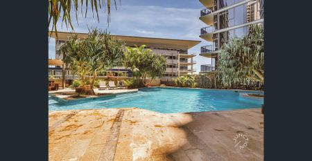 Elevated City Living with River & Mountain Views - Fully Furnished with All Bills Included - Photo 5