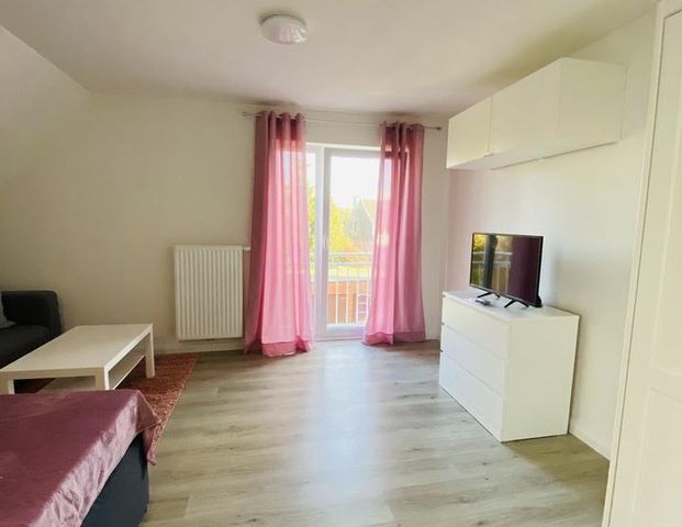 Neuwertiges 1-Zimmmer Apartment nahe Flughafen möbliert - Photo 1