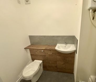 Studio to rent - Photo 6