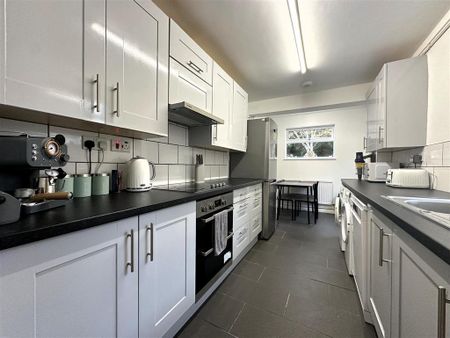 House share to rent - Photo 4