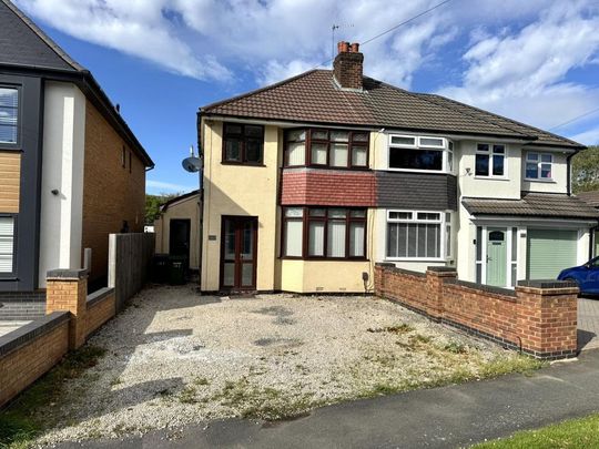 3 bedroom semi-detached house to rent - Photo 1