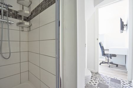 MALCENSE M Roommate 6 Bedrooms at Tourcoing - Photo 5