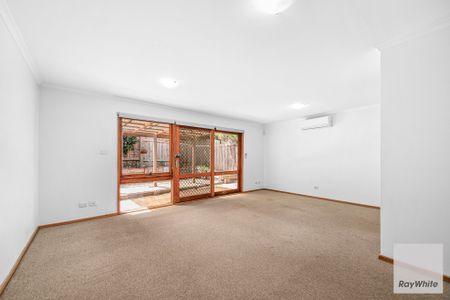 Location! Location! - Photo 3