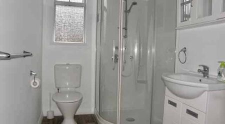 Great Location Flat - Photo 5