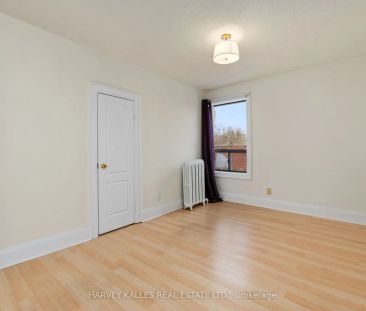 822 St Clair Avenue W #2 - Photo 6
