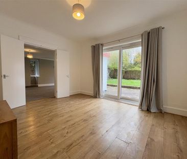 4 bedroom detached house to rent - Photo 3