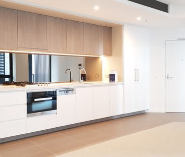 Luxurious 1 + Study Apartment in “St Leonards Square” - Photo 3