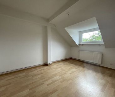 Dachgeschosswohnung am Sonnenhügel zu vergeben! - Photo 1