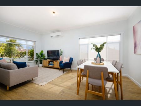 Great Family Home In Sought After Easst Albury - Photo 3