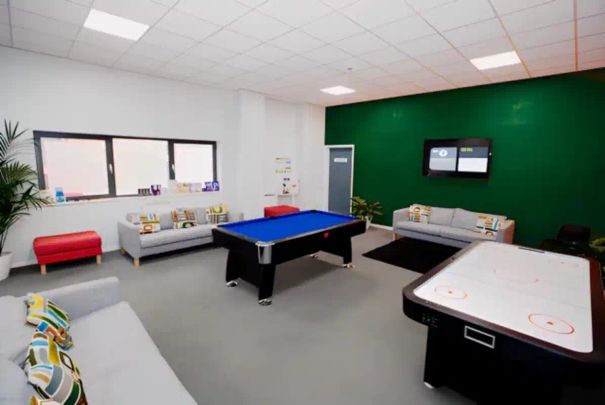 6 Bed Cluster Ensuite - Photo 1