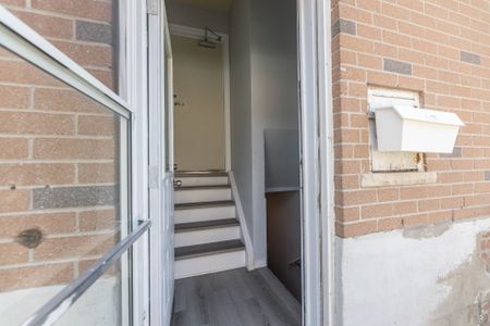 For Lease - 647 Perry Crescent Unit# Bsmt, Oshawa, Ontario - Photo 2