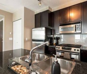 Available now furnished 1BR 1BA Yaletown The Bentley - Photo 1